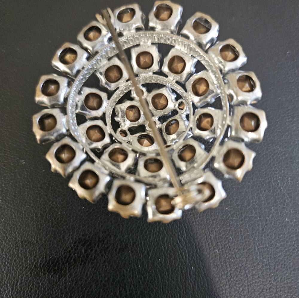 Vintage Round Rhinestone Cluster Brooch Marked Czech - Picture 3 of 3